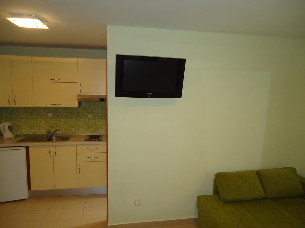 Villa Grgo Apartments Tučepi Δωμάτιο φωτογραφία